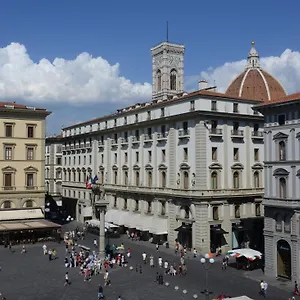 https://savoy-florence.it-tuscanyhotel.com