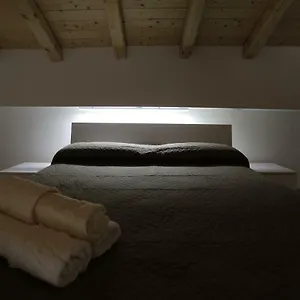 https://i-loft-di-nonna-vincenza.taorminaitalyhotels.com