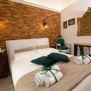 https://la-dimora-del-barbiere.taorminaitalyhotels.com